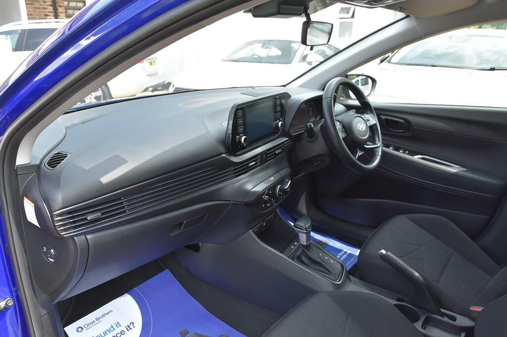Hyundai Bayon Se Connect Blue #16
