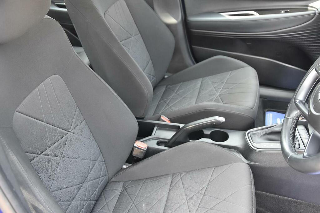 Hyundai Bayon Se Connect Blue #10