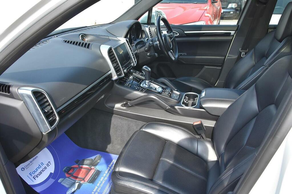 Porsche Cayenne 4.1 S D Platinum Edition Tiptronic S 379 Bhp Black #19