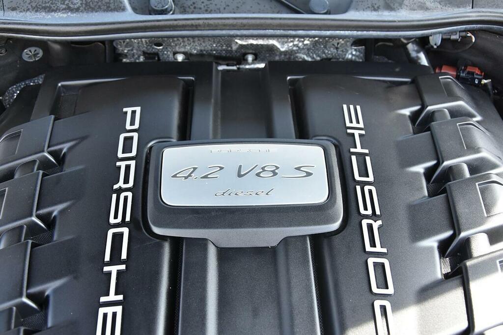 Porsche Cayenne 4.1 S D Platinum Edition Tiptronic S 379 Bhp Black #35