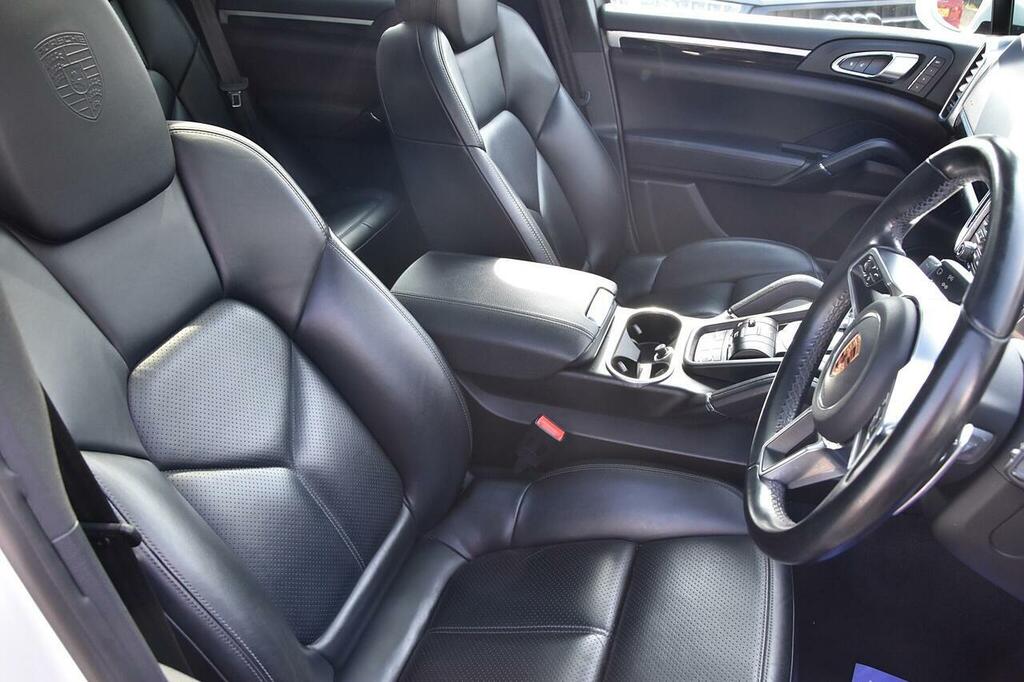 Porsche Cayenne 4.1 S D Platinum Edition Tiptronic S 379 Bhp Black #13