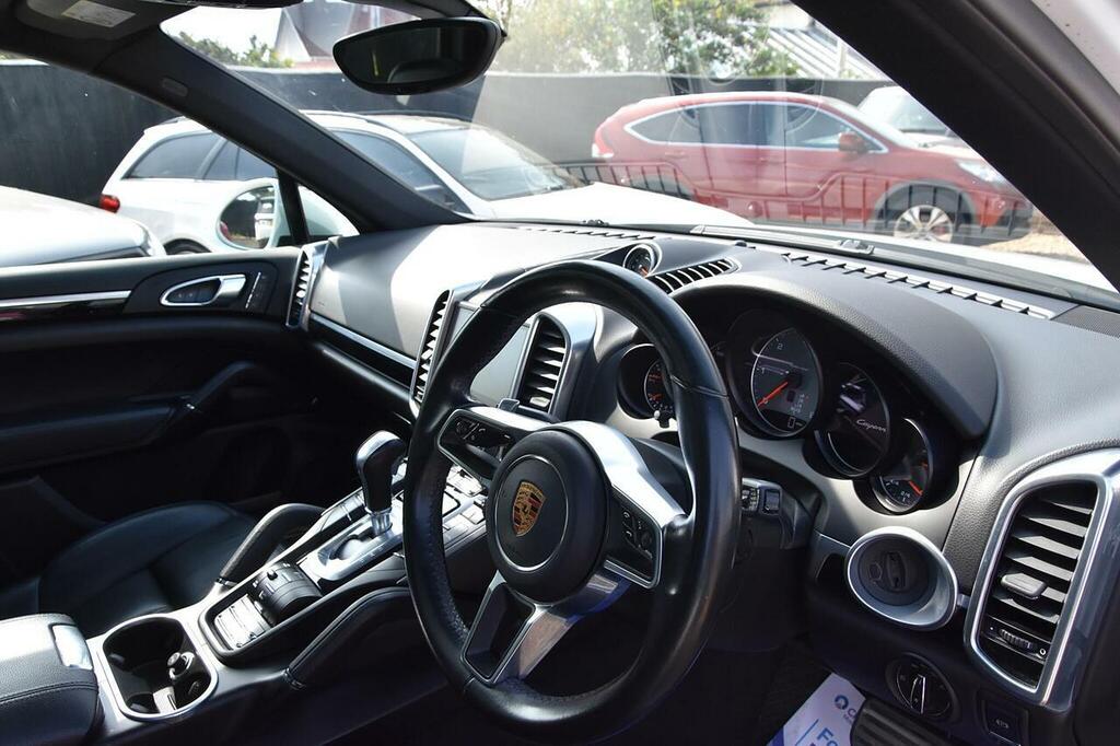 Porsche Cayenne 4.1 S D Platinum Edition Tiptronic S 379 Bhp Black #12