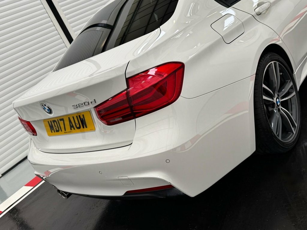 BMW 3 Series 2L M Sport White #4