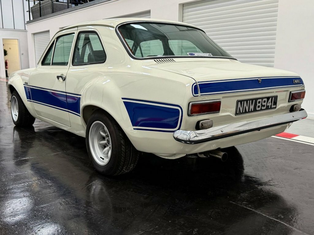 Ford Escort Saloon White #2