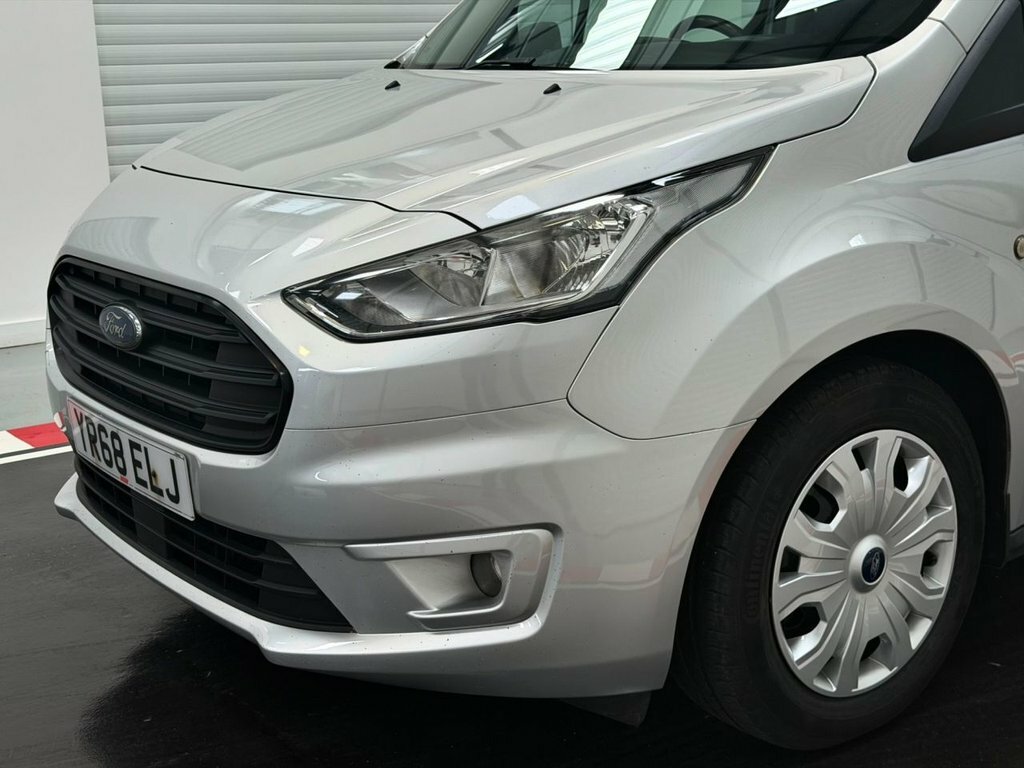 Ford Transit Connect Connect 1.5Tdci 200 L1 Swb 118Bhp Limited Euro6 Ul White #9