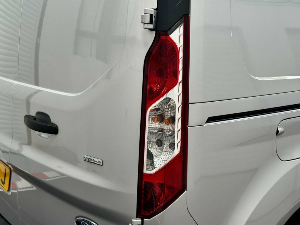 Ford Transit Connect Connect 1.5Tdci 200 L1 Swb 118Bhp Limited Euro6 Ul White #18