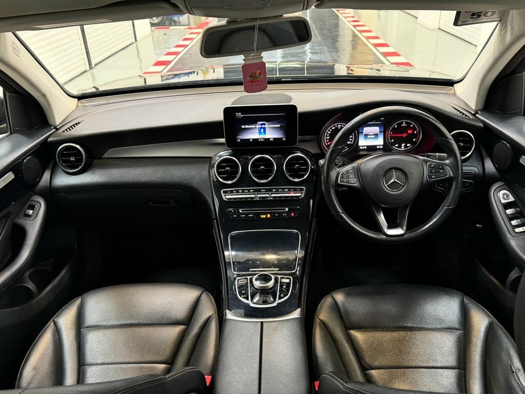 Mercedes-Benz GLC Class 2.1L Urban Edition Black #2