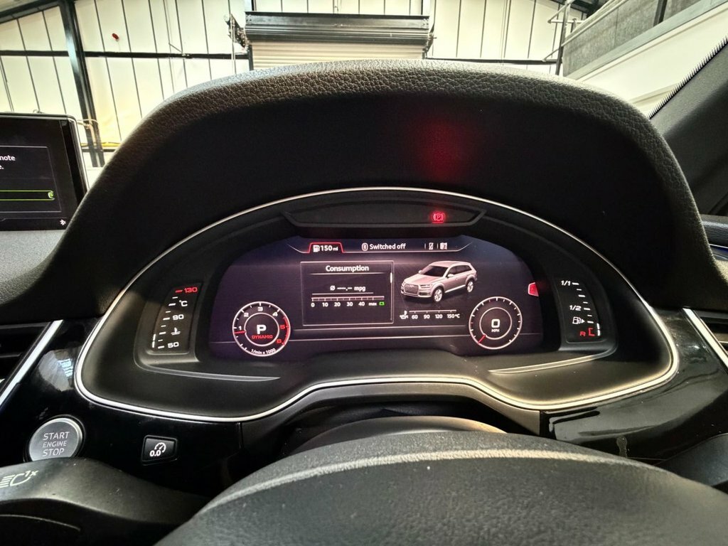 Audi Q7 Black #26