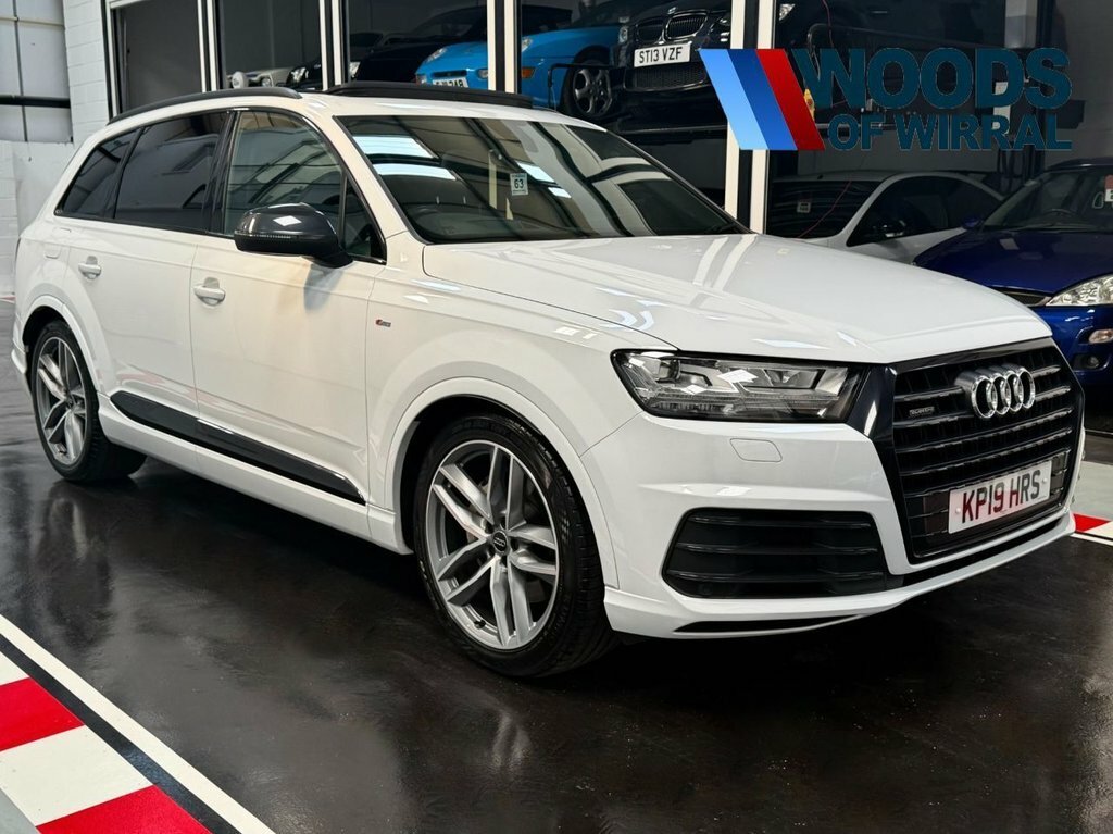 Audi Q7 3L Black Edition White