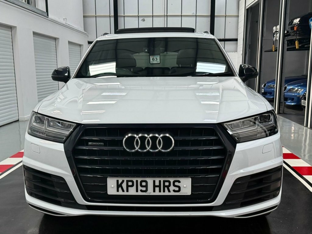 Audi Q7 Black #10