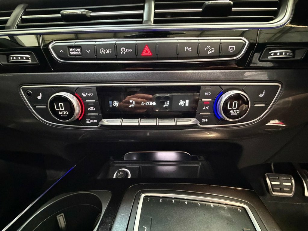 Audi Q7 Black #18
