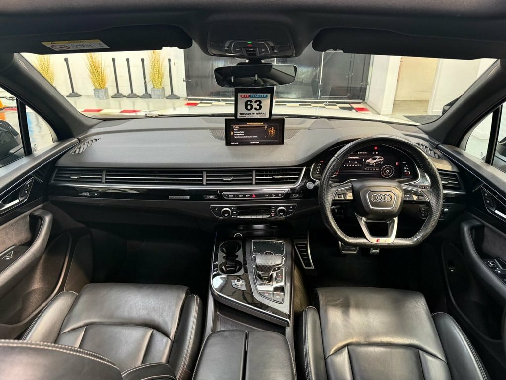 Audi Q7 3L Black Edition White #3