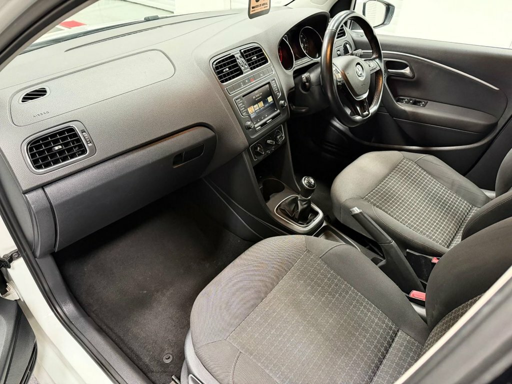 Volkswagen Polo Hatchback 1.0 Grey #17