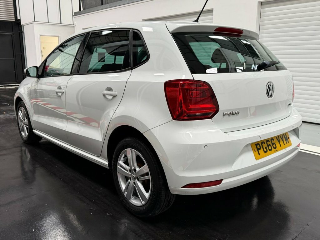 Volkswagen Polo 1L Match White #2