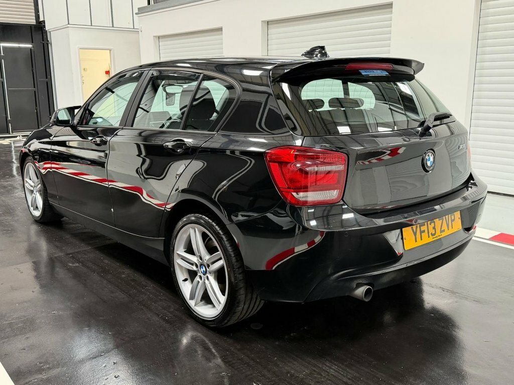 BMW 1 Series 1.6L Se Black #3