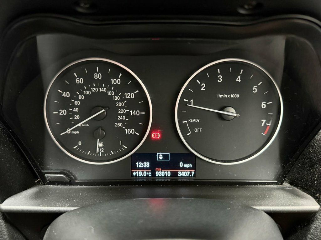 BMW 1 Series Sport White #18