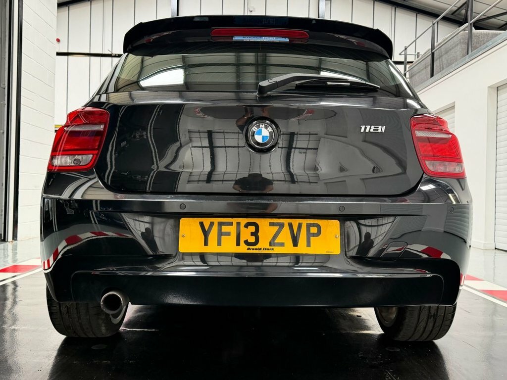 BMW 1 Series Sport White #12