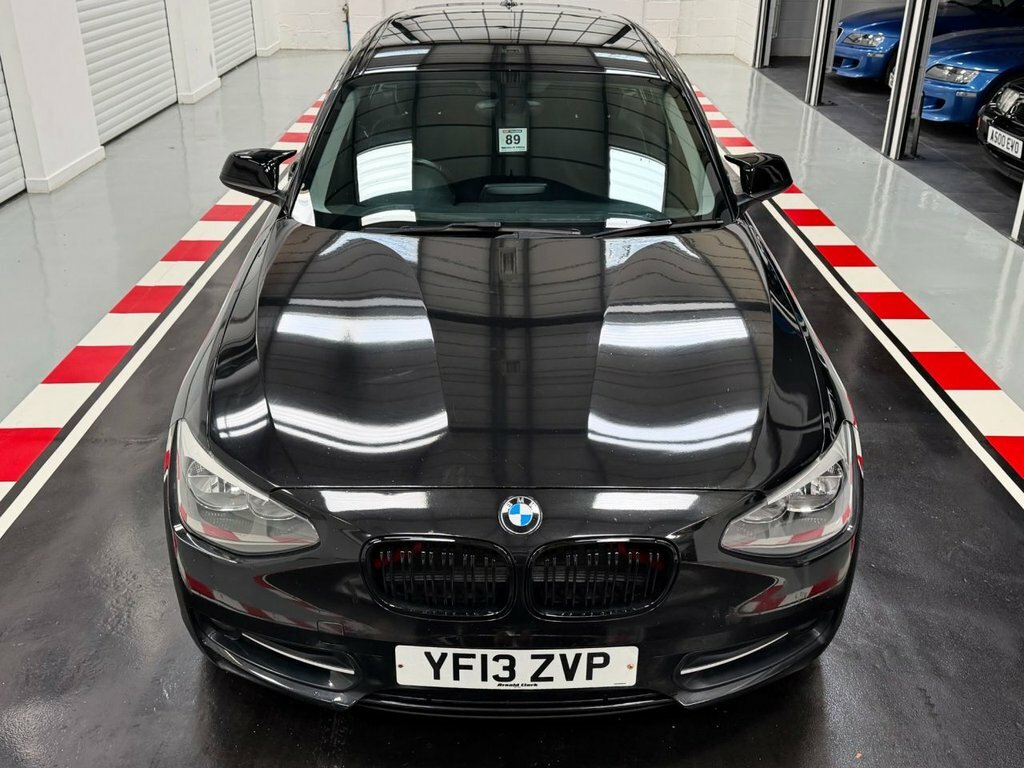 BMW 1 Series Sport White #25