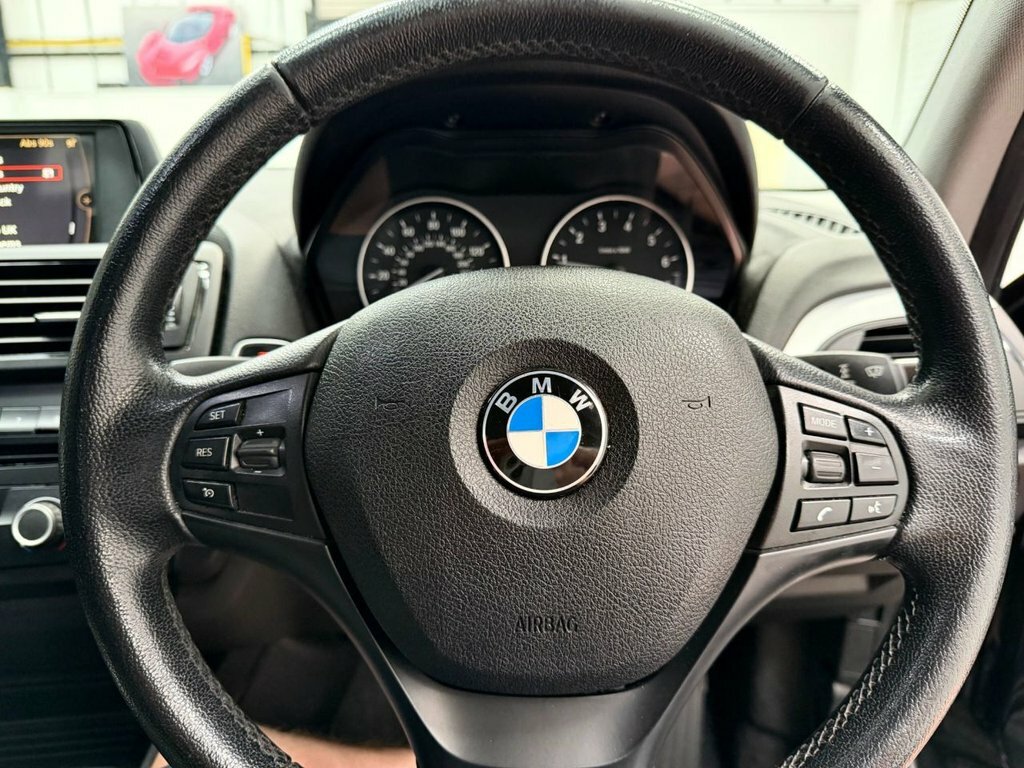 BMW 1 Series Sport White #23