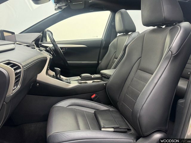 Lexus NX 2018 2.5 300H F Sport Suv Hybrid E-cvt BJ18YGD Silver #4