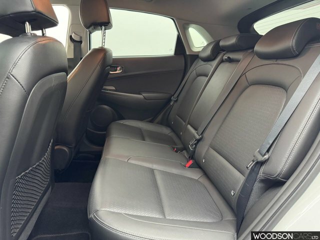Hyundai Kona 2018 1.0 T-gdi Blue Drive Premium Se Suv Petro NG18ZBY White #5
