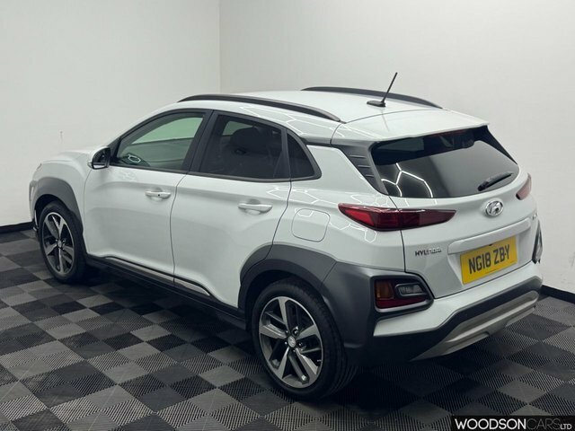 Hyundai Kona 2018 1.0 T-gdi Blue Drive Premium Se Suv Petro NG18ZBY White #2