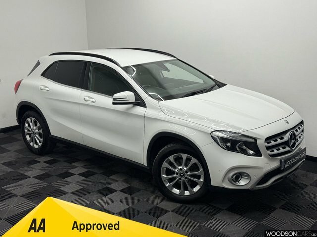 Mercedes-Benz GLA Class 2018 1.6 Gla200 Se Executive Suv 7G-d White