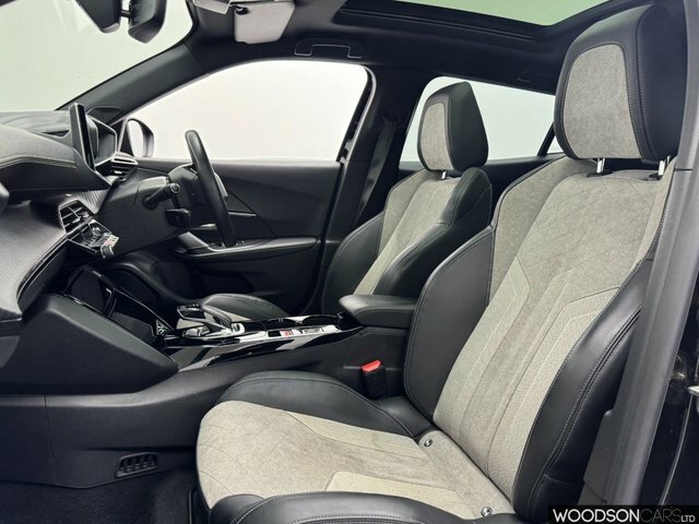 Peugeot e-2008 2021 50Kwh Gt Premium Suv 136 P YG21BKV Black #3