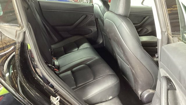 Tesla Model 3 2019 Standard Range Plus Saloon LC69OJP Black #4
