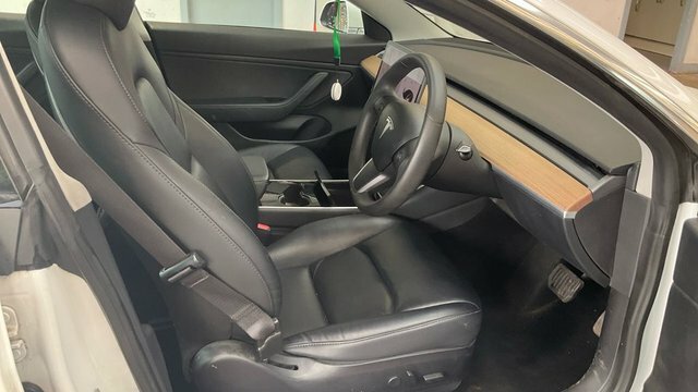 Tesla Model 3 2020 Standard Range Plus Saloon BN20LZE White #4