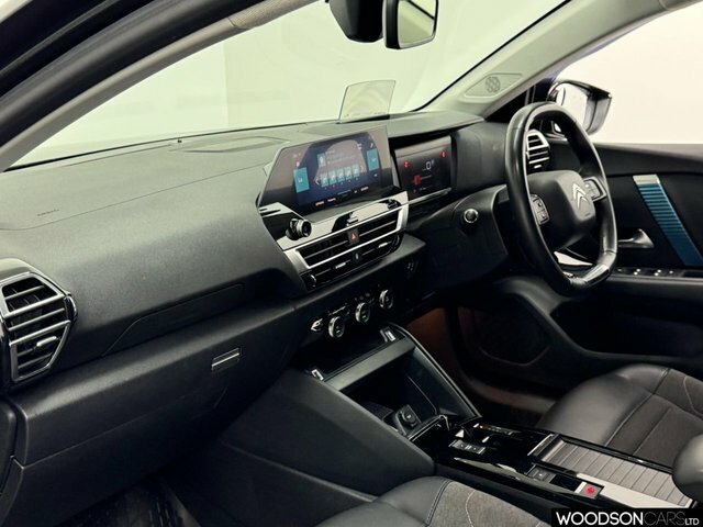 Citroen e-C4 2022 50Kwh Shine Hatchback 136 Black #3