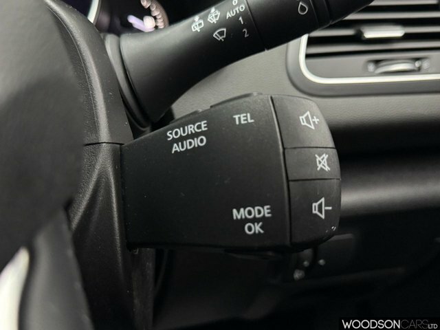 Renault Megane Hatchback Black #27