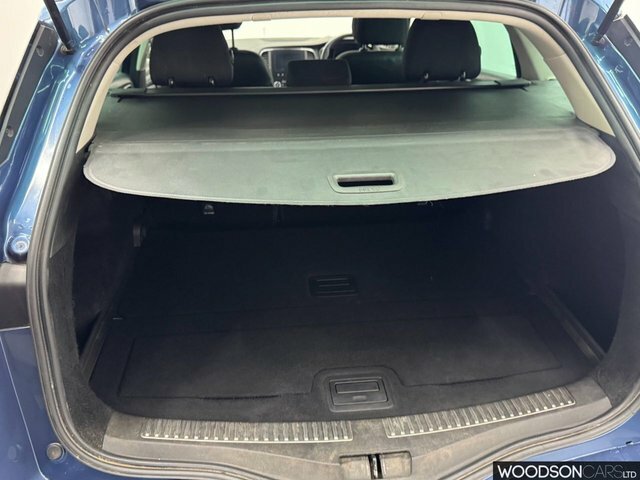 Renault Megane Hatchback Black #25