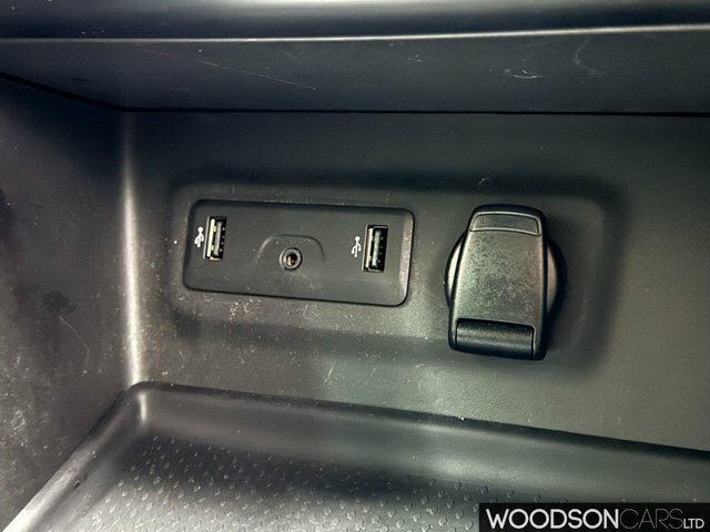 Renault Megane Hatchback Black #28