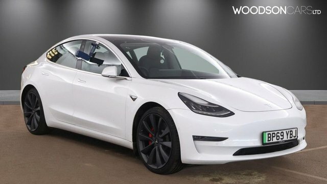 Tesla Model 3 2019 Dual Motor Performance Saloon White