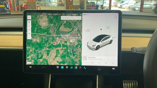 Tesla Model 3 2019 Dual Motor Performance Saloon BP69YBJ White #6