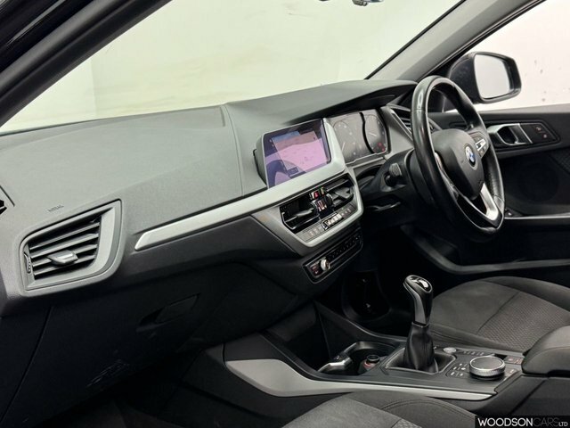 BMW 1 Series 2020 1.5 116D Se Hatchback Euro LD20DZU Black #4