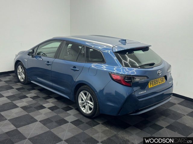 Toyota Corolla 2019 1.8 Vvt-h Icon Touring Sports Hybr Blue #2