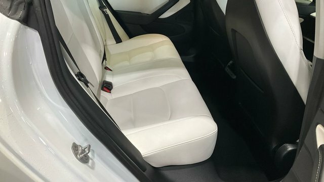Tesla Model 3 2019 Standard Range Plus Saloon White #4