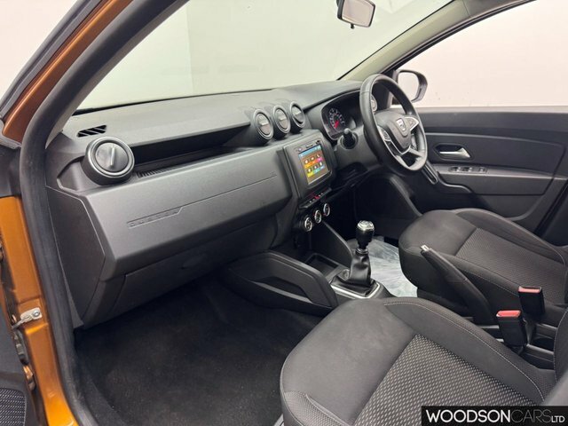 Dacia Duster 2020 1.3 Tce Comfort Suv Euro 6 Orange #3