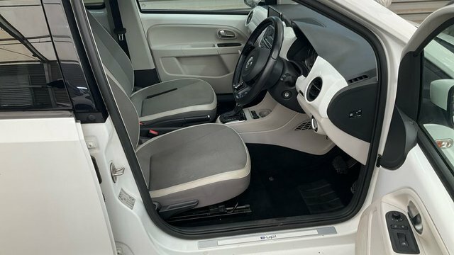 Volkswagen e-Up 2014 18.7Kwh E-up Hatchback 82 White