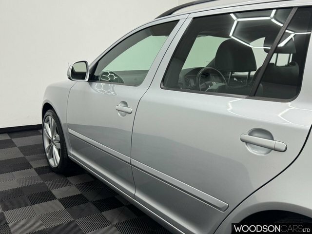 Skoda Octavia Elegance Tdi Cr #18