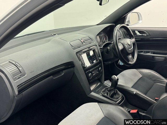 Skoda Octavia 2013 2.0 Tdi Vrs Estate Euro 5 Silver #3