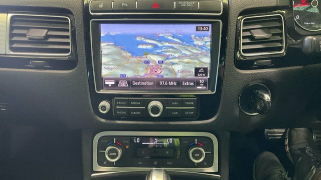 Volkswagen Touareg 2017 3.0 Tdi V6 Bluemotion Tech R-line Suv Die Black #4