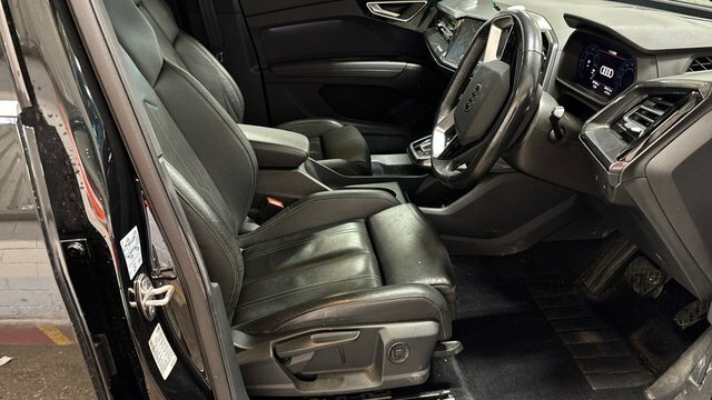 Audi Q4 E Tron 2021 40 S Line Suv 82Kwh 204 Ps Black #3