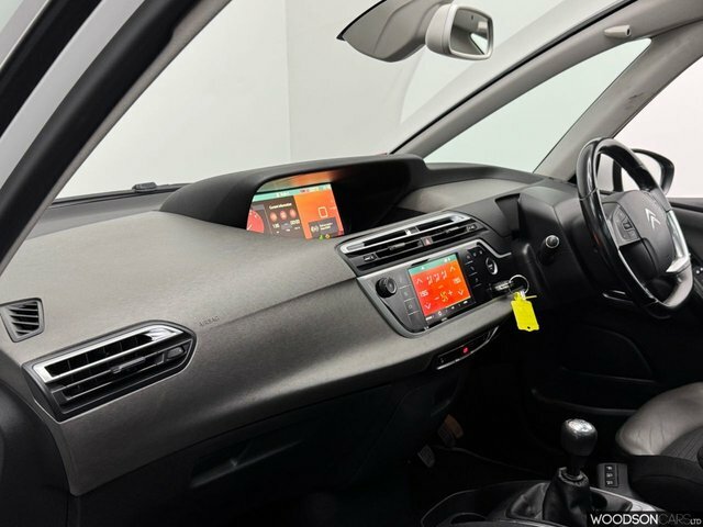 Citroen Grand C4 Picasso 2018 1.6 Bluehdi Flair Mpv Euro White #4