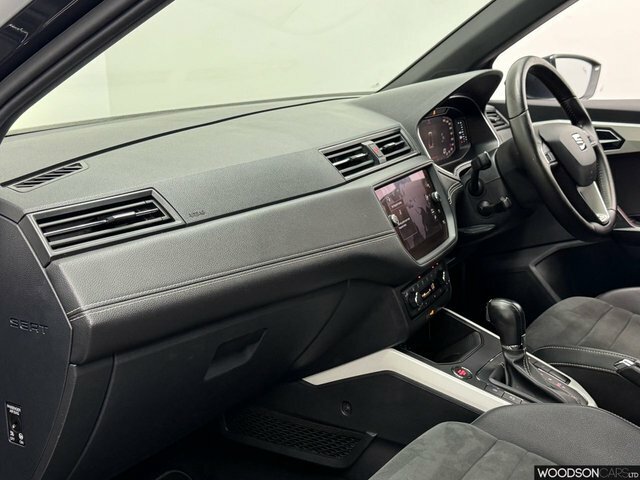 Seat Arona 2019 1.0 Tsi Gpf Xcellence Lux Suv Dsg Grey #3
