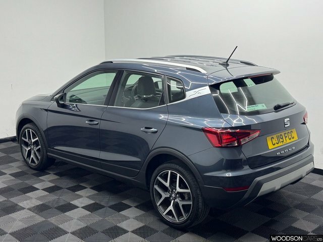 Seat Arona 2019 1.0 Tsi Gpf Xcellence Lux Suv Dsg Grey #2