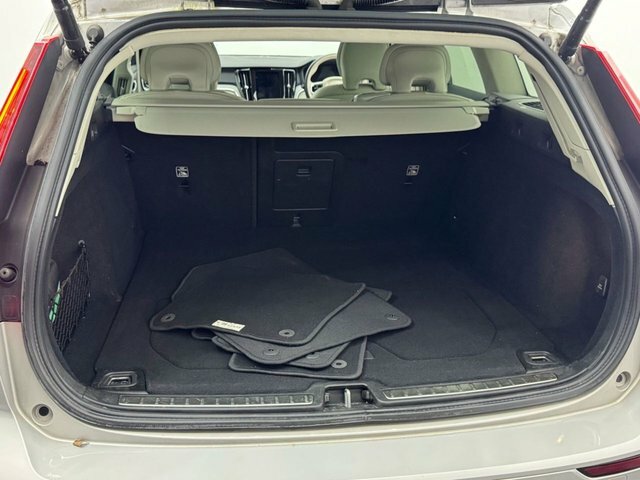 Volvo V60 2.0 B3 Mhev Plus Dct Euro 6 Ss #35