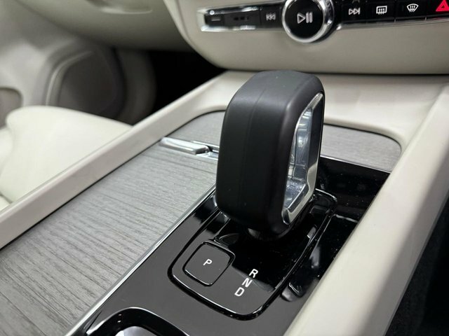 Volvo V60 2.0 B3 Mhev Plus Dct Euro 6 Ss #19